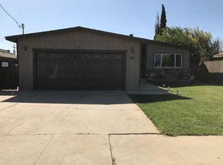 415 7th St, Greenfield, CA 93927