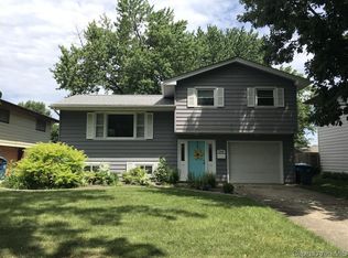 2309 Blackhawk Rd, Springfield, IL 62702