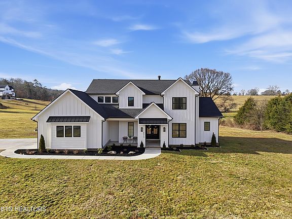 2nd image of 4513 Big Springs Rd