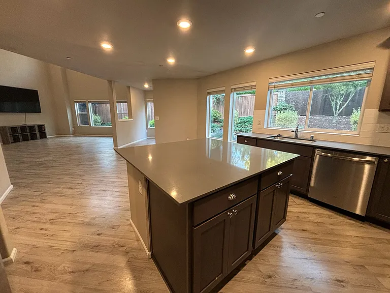 118th Avenue Ct E — Photo 10