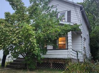 1085 Linden Ave, Akron, OH 44310