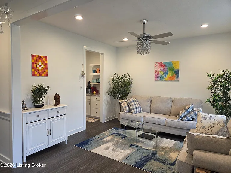 10325 Truman Way — Photo 5