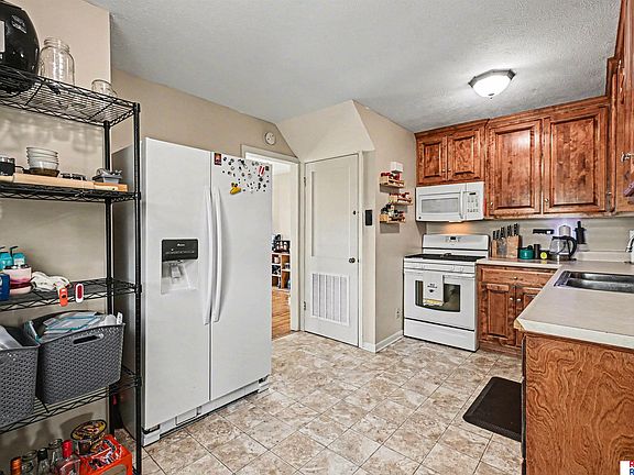 3rd image of 8325 State St