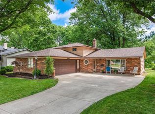 6197 Cabrini Ln, Seven Hills, OH 44131