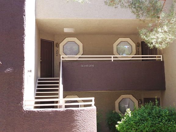 3rd image of 5062 S Rainbow Blvd Unit 204