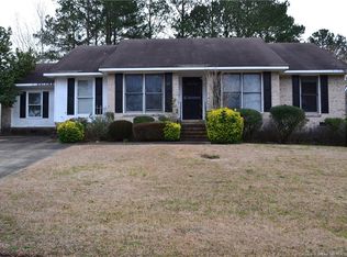 7663 Glenbrook Dr, Fayetteville, NC 28314