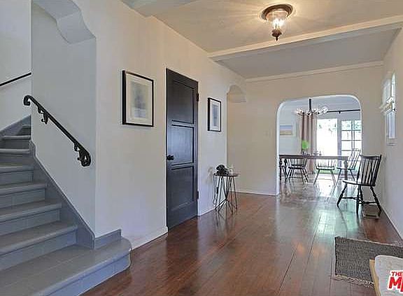 3rd image of 900 W Mountain St