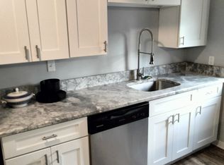 Peridot Place, Lakewood, OH 44107