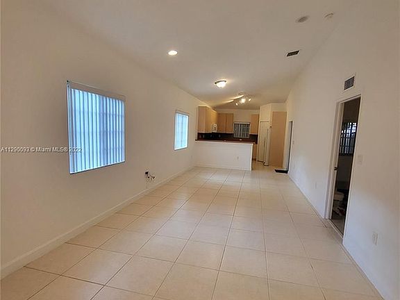 3rd image of 1226 NE 32nd Ave #0