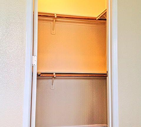 3rd image of 12303 Moorpark St APT 201