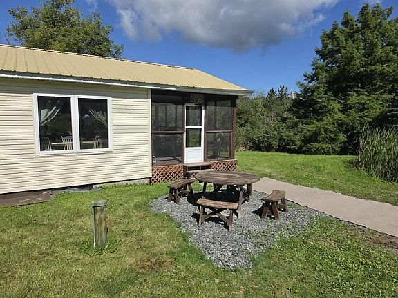 2nd image of 99 Ruth Ln