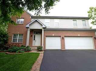 8014 Insignia Ct, Long Grove, IL 60047