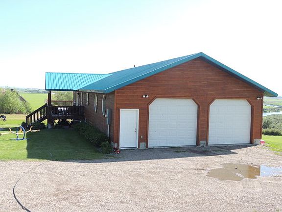 3rd image of 1599 Grandview Ln