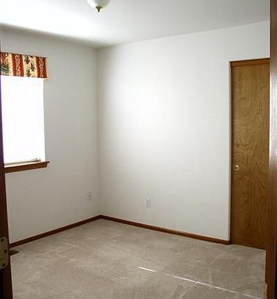 3rd image of 4902 Deer Creek Ln