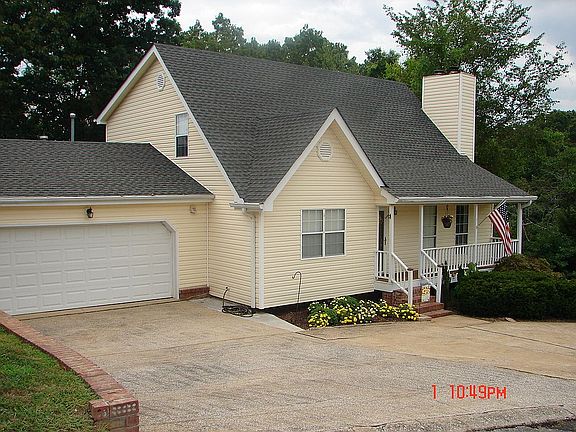2nd image of 931 Brynwood Dr
