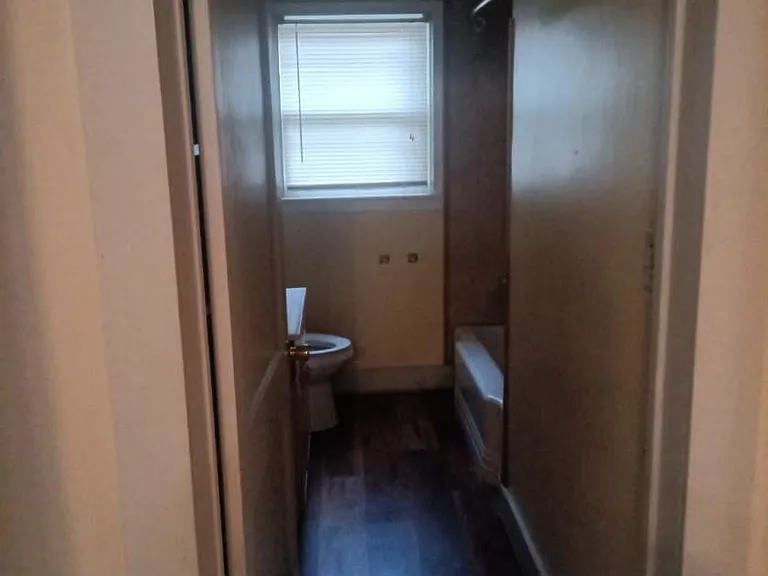 818 Merry Ln — Photo 16