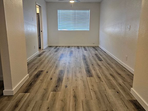 4th image of 4644 W Sunnyside Ave