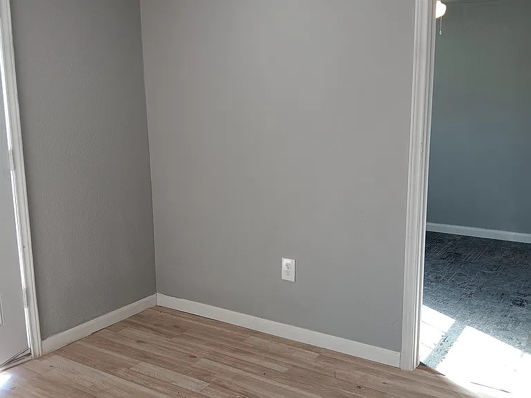 705 Cedar St — Photo 12