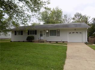 318 Redbud Ln, Greencastle, IN 46135