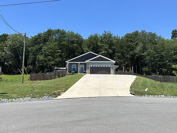 2nd image of 359 Garden Ln