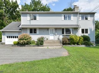 829 Lincoln Ave, Glen Rock, NJ 07452