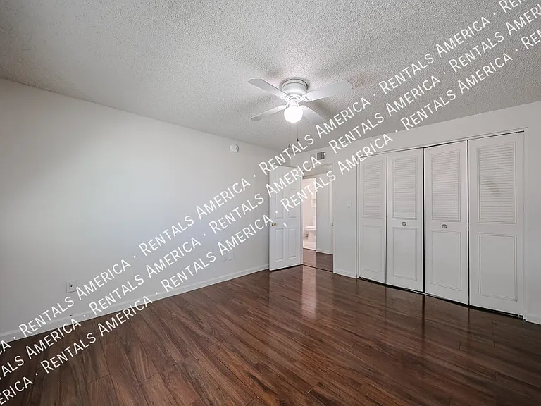 3550 E Voltaire Dr — Photo 19