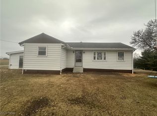 1425 Flint Ridge Rd, Hopewell, OH 43746