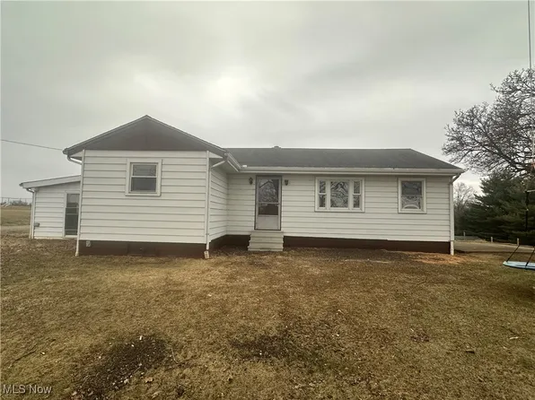 1425 Flint Ridge Rd, Hopewell, OH 43746