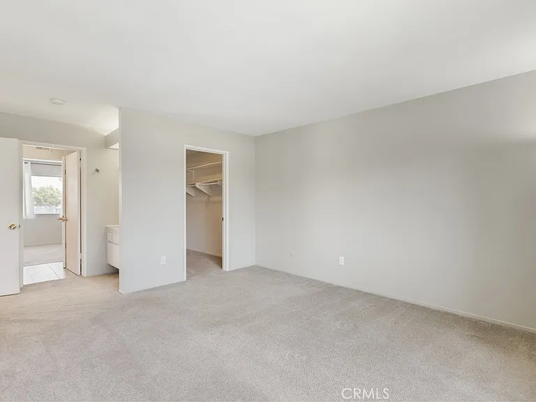 1693 S Heritage Cir — Photo 29