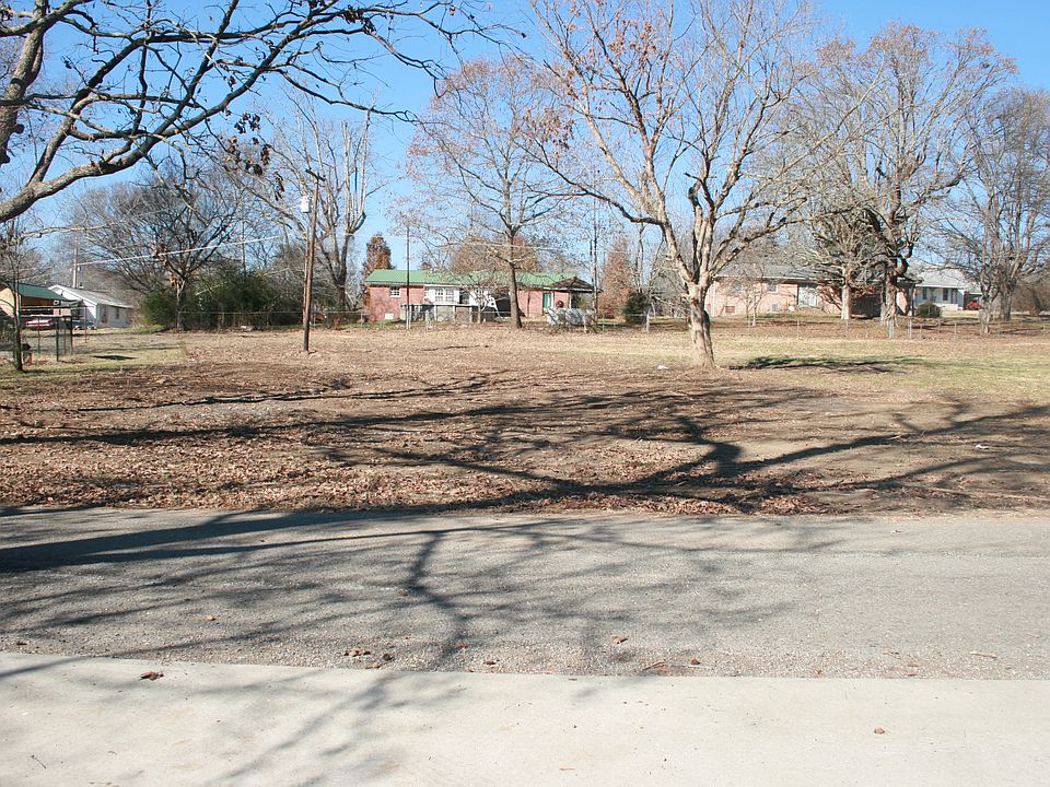 1st image of 256 Aldhouse Ave