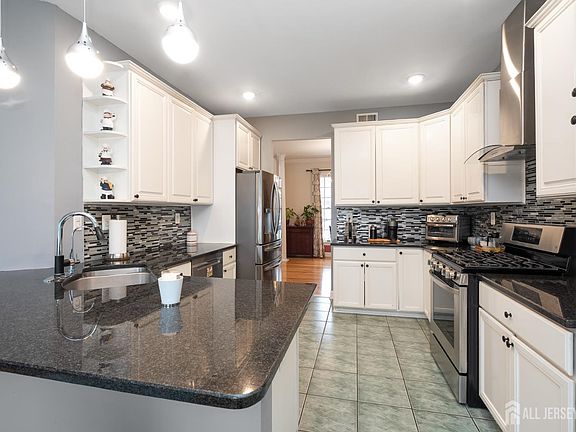 5th image of 3 Wycklow Dr
