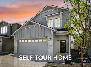 233 W Broyhill St, Meridian, ID 83642