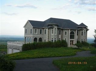 29 Pickles Rd, Bloomingburg, NY 12721