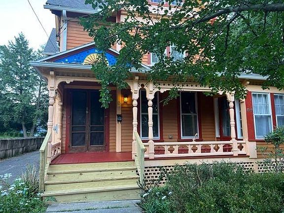 2nd image of 86 Elm St