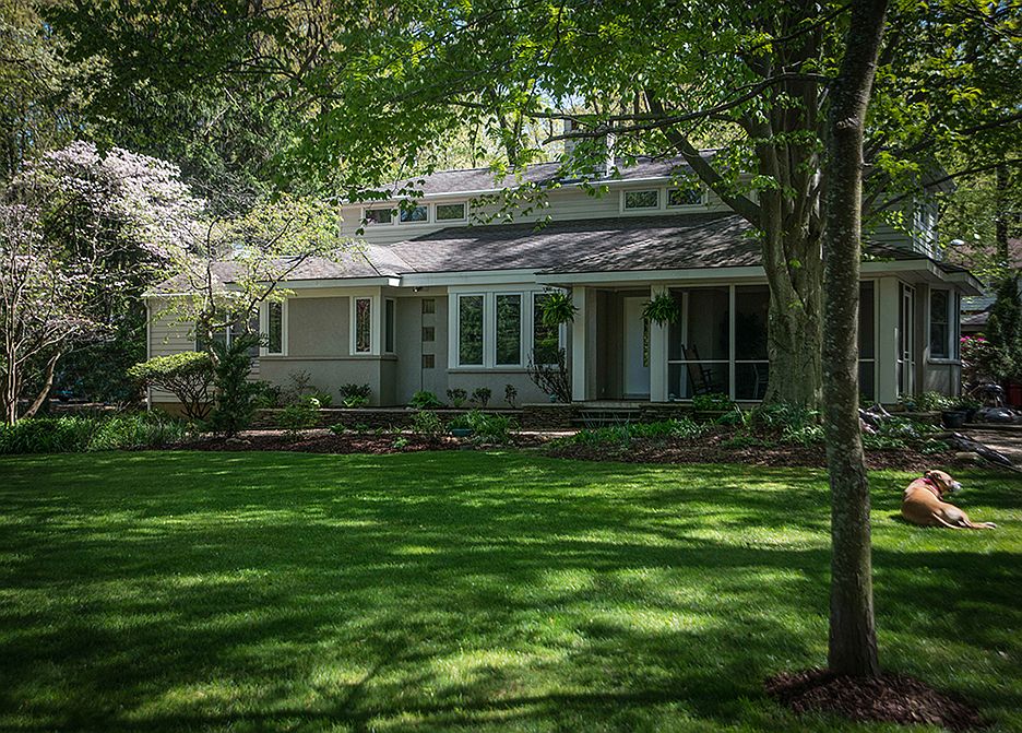 1st image of 8941 Littleton St