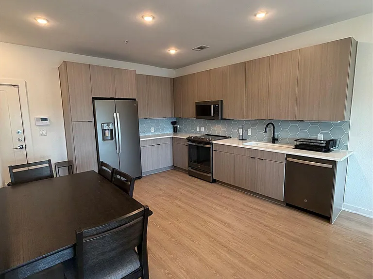4802 S Congress Ave #107 — Photo 3
