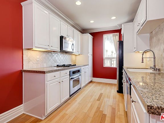 5th image of 1337 Wellesley Ave APT 402
