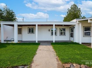 701 W Oregon Ave, Homedale, ID 83628