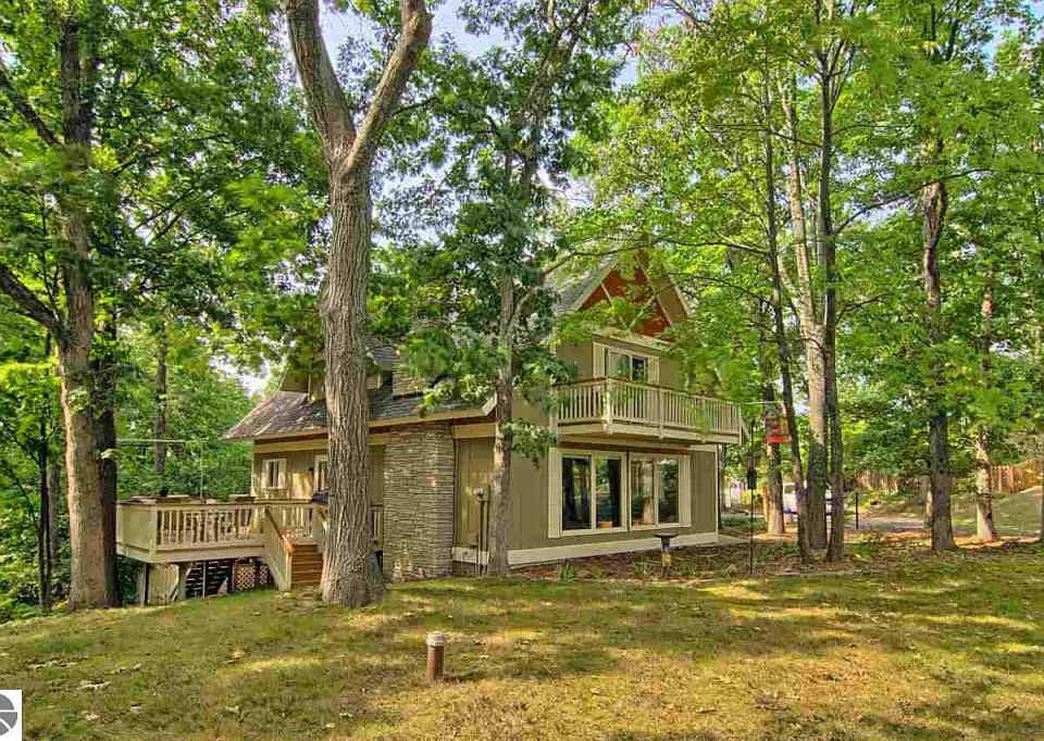 1st image of 2885 Holiday Pines Rd