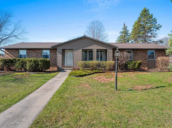 1259 Swan Ct, Green Bay, WI 54313