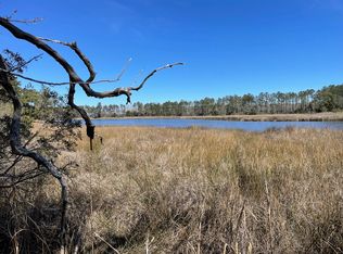 331 Garbacon Dr, Beaufort, NC 28516