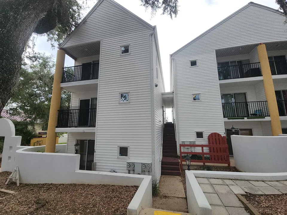 317 Hayden Rd #10