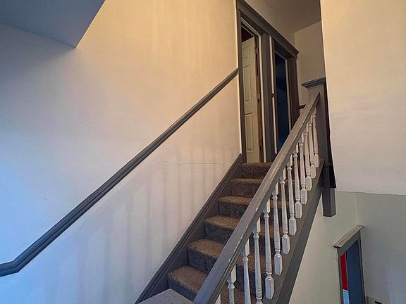 4th image of 3743 Moore Pl