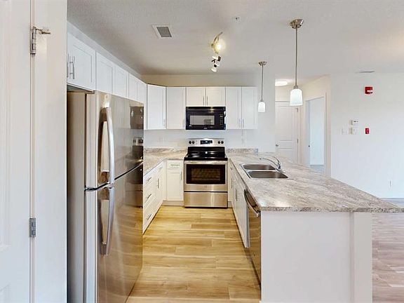 2nd image of 10101 101st Ave #202