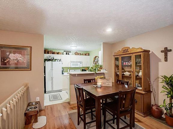 4th image of 5815 Blendon Place Dr