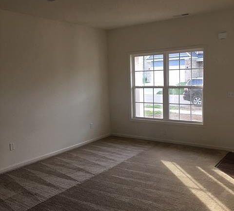 2nd image of 539 Estrella Dr