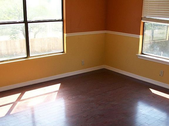5th image of 311 Dunlin Dr