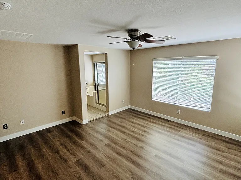 9321 Dorrell Ln — Photo 14