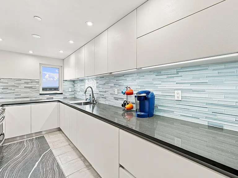 3221 S Ocean Blvd #902 — Photo 8