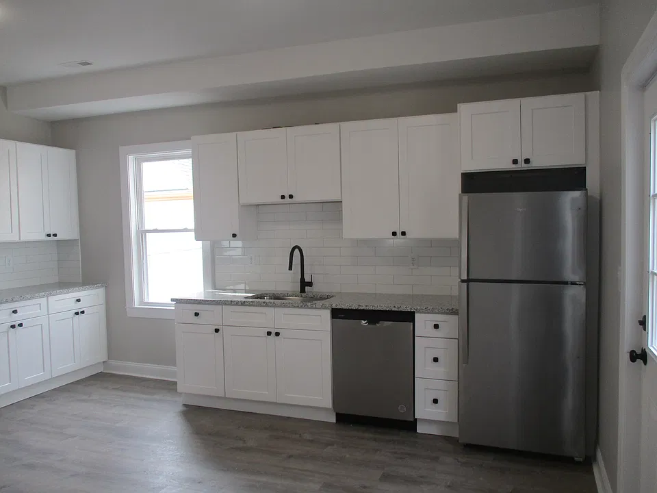 44-46 Locust St #2